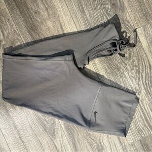 Nike Charcoal Gray Workout Leggings